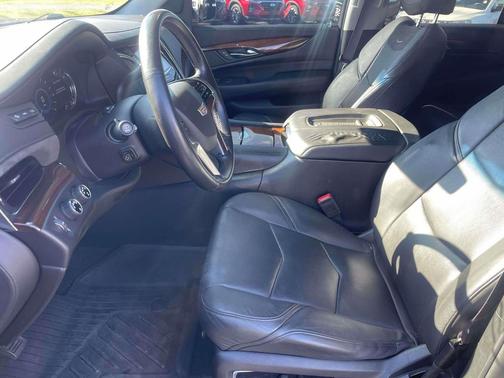 2016 Cadillac Escalade Luxury