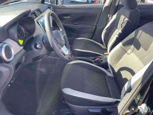 2021 Nissan Versa 1.6 SV