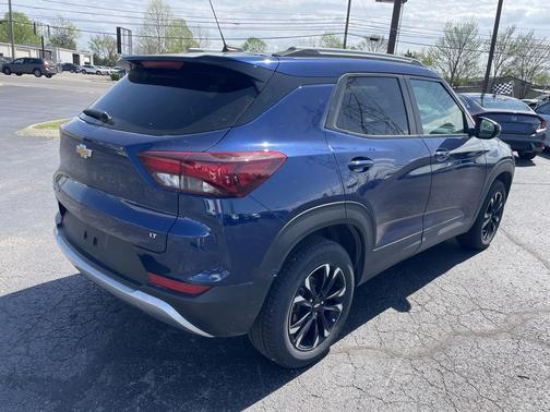 Blue Glow Metallic 2023 Chevrolet Trailblazer LT