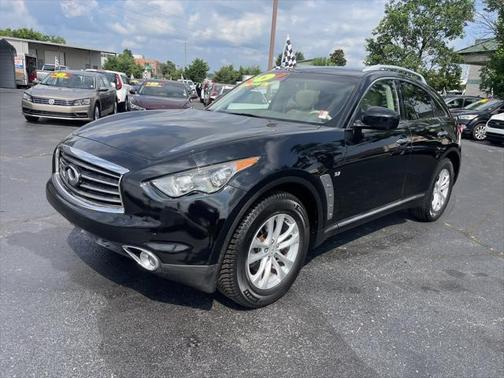 2016 INFINITI QX70 Base