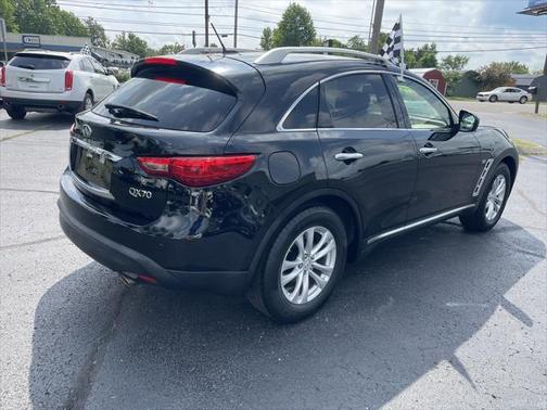 2016 INFINITI QX70 Base