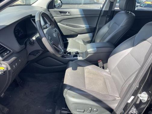 2017 Hyundai TUCSON SE Plus