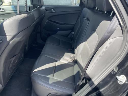 2017 Hyundai TUCSON SE Plus