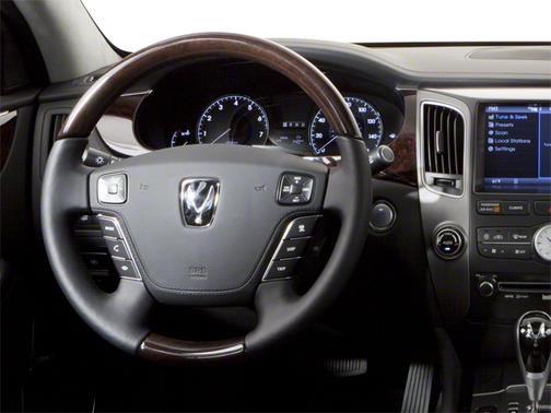 2013 Hyundai Equus Signature