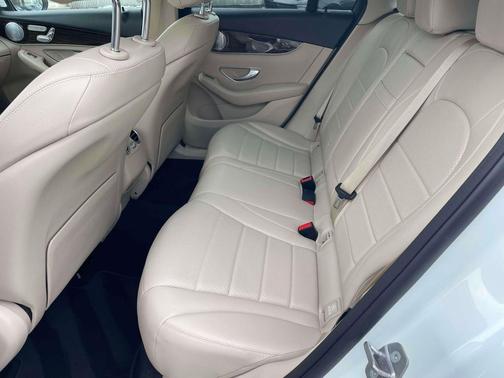 2020 Mercedes-Benz GLC 300 4MATIC