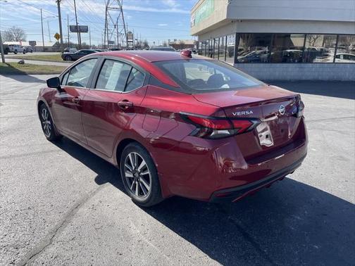 2022 Nissan Versa 1.6 SV