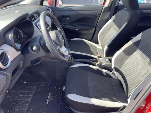 2022 Nissan Versa 1.6 SV
