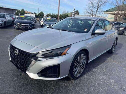 2023 Nissan Altima 2.5 SL