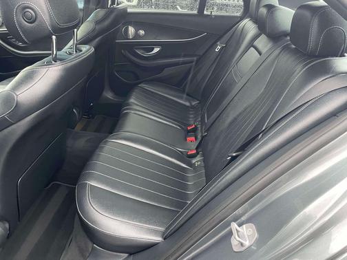 2017 Mercedes-Benz E-Class 4MATIC