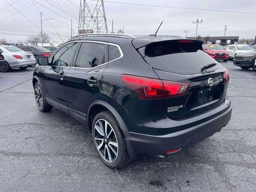 2017 Nissan Rogue Sport SL