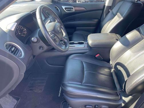 2019 Nissan Pathfinder Platinum