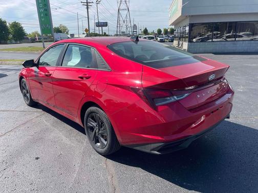 Calypso Red 2022 Hyundai ELANTRA SEL