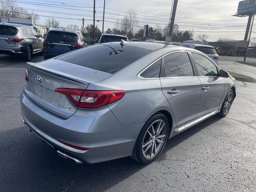 2017 Hyundai SONATA Sport 2.0T