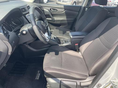 2020 Nissan Rogue Sport S
