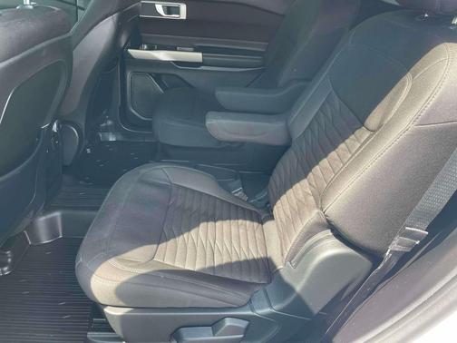 Oxford White 2020 Ford Explorer XLT