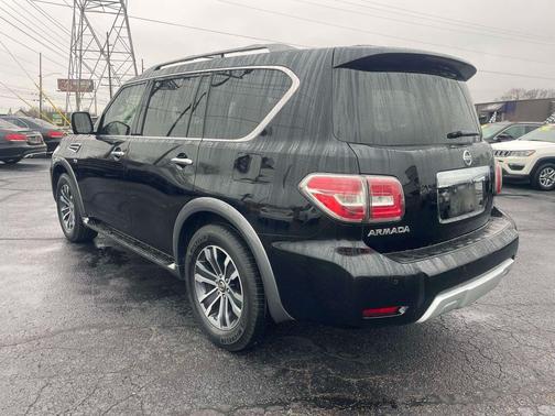 2017 Nissan Armada SL