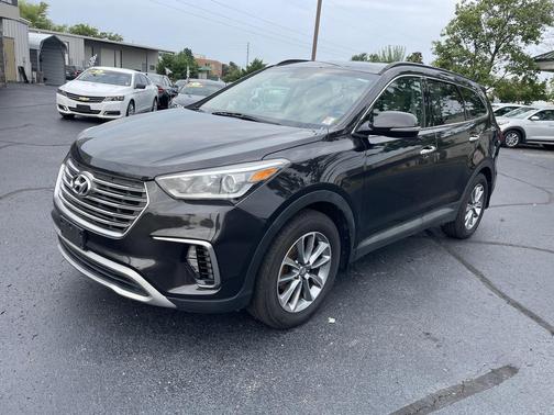 2017 Hyundai SANTA FE SE
