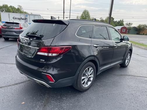 2017 Hyundai SANTA FE SE