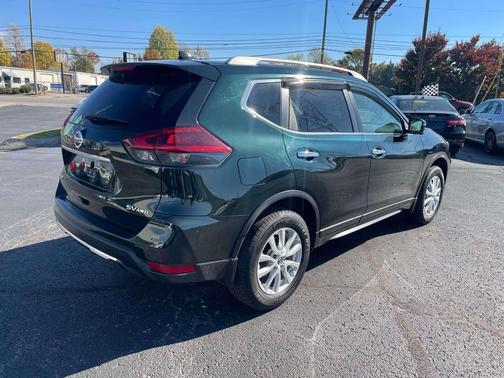 2018 Nissan Rogue SV