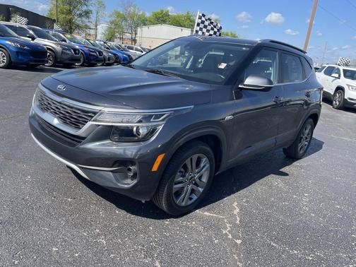 Gravity Gray 2021 Kia Seltos S