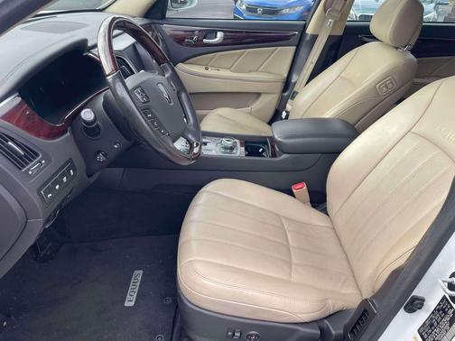 2013 Hyundai Equus Signature