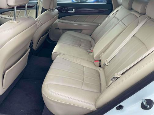 2013 Hyundai Equus Signature