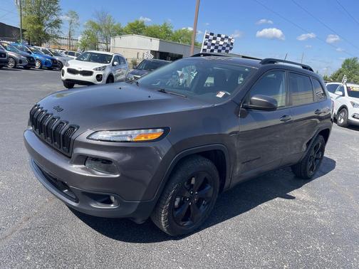 Granite Crystal Metallic Clearcoat 2016 Jeep Cherokee Altitude