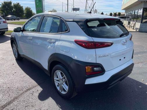 2021 Hyundai KONA SE