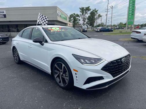 Quartz White 2021 Hyundai SONATA SEL Plus