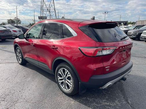 2021 Ford Escape SEL