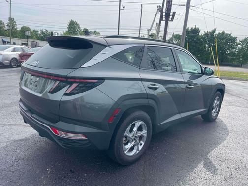 Amazon Gray 2023 Hyundai TUCSON SEL