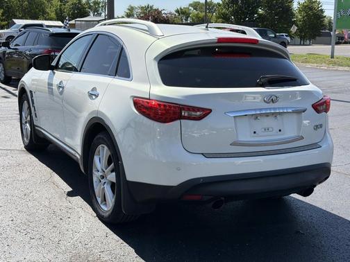 Moonlight White 2015 INFINITI QX70 Base