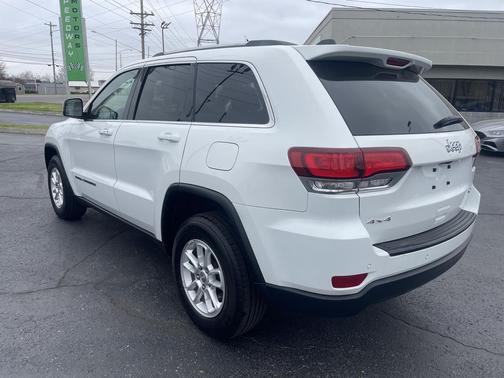 2020 Jeep Grand Cherokee Laredo