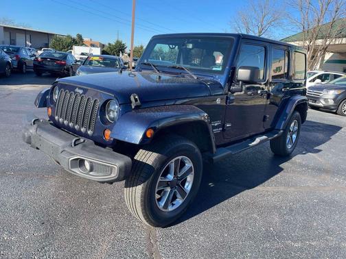 2013 Jeep Wrangler Unlimited Sahara