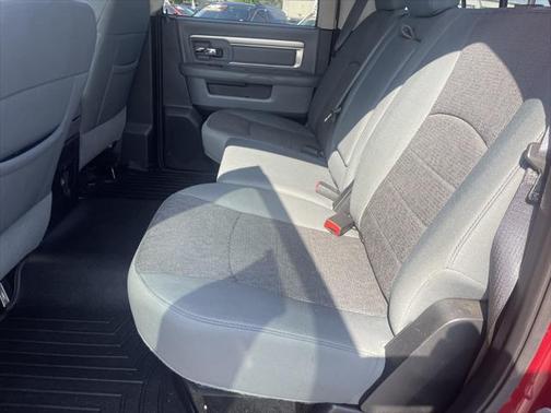 2015 RAM 1500 Lone Star 2WD 140WB