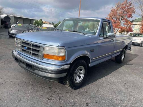 1996 Ford F-150 Reg Cab 133.0'' WB
