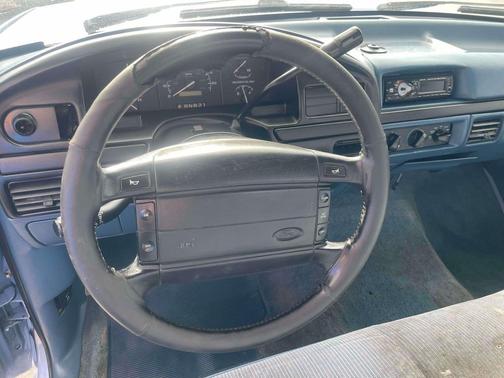 1996 Ford F-150 Reg Cab 133.0'' WB