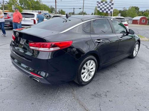 2018 Kia Optima LX