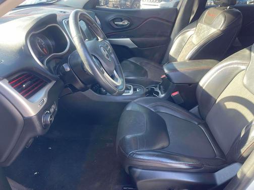 2018 Jeep Cherokee Trailhawk