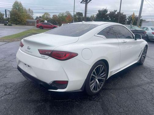2017 INFINITI Q60 2.0t Premium