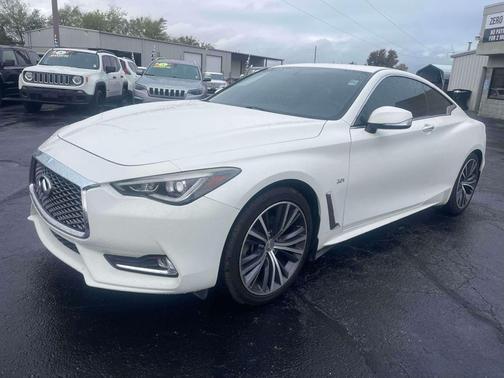2017 INFINITI Q60 2.0t Premium