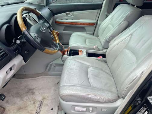 2004 Lexus RX 330 Base