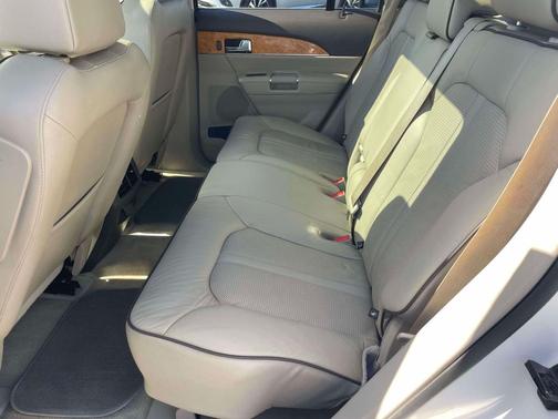 2013 Lincoln MKX Base