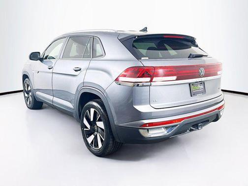 2024 Volkswagen Atlas Cross Sport 2.0T SE w/Technology 4MOTION