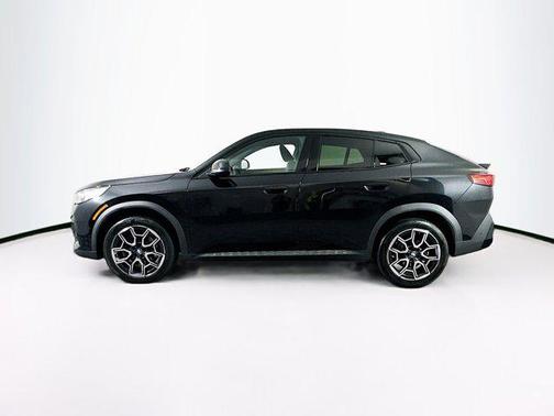 2025 BMW X2 xDrive28i