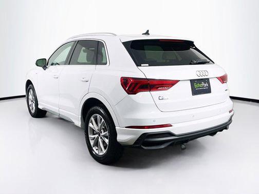2024 Audi Q3 Premium 45 TFSI S line quattro Tiptronic