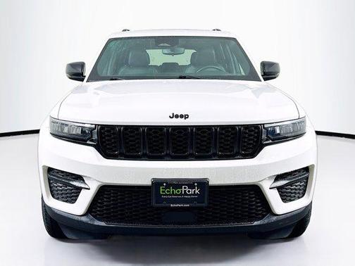 2022 Jeep Grand Cherokee Altitude