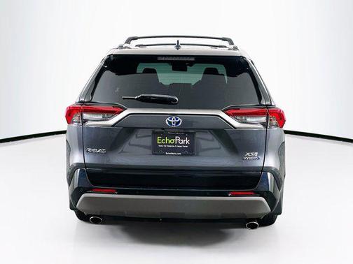 2019 Toyota RAV4 Hybrid SE