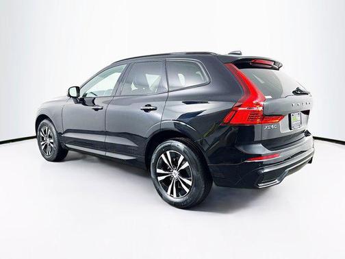 2025 Volvo XC60 B5 Core