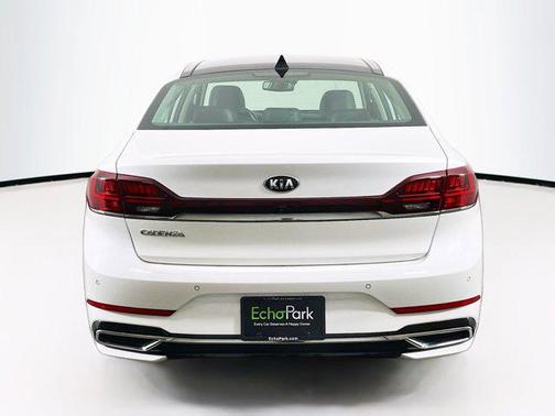 2020 Kia Cadenza Limited
